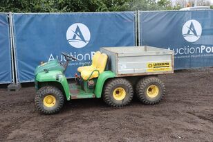 John Deere golf cart