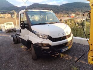 IVECO Daily 35C13 chassis truck