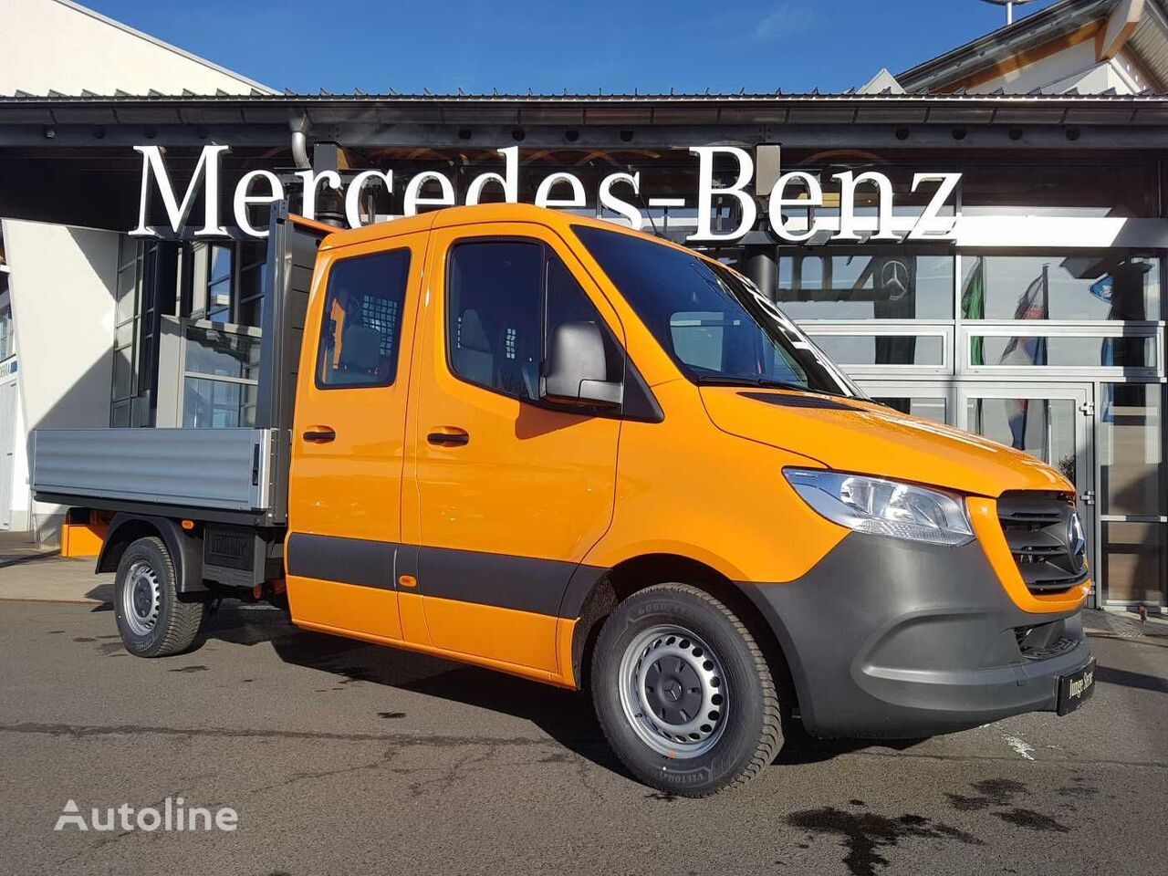 Mercedes-Benz Sprinter 317 CDI DoKa 3665 9G Klima Stdheiz MBUX flatbed truck < 3.5t