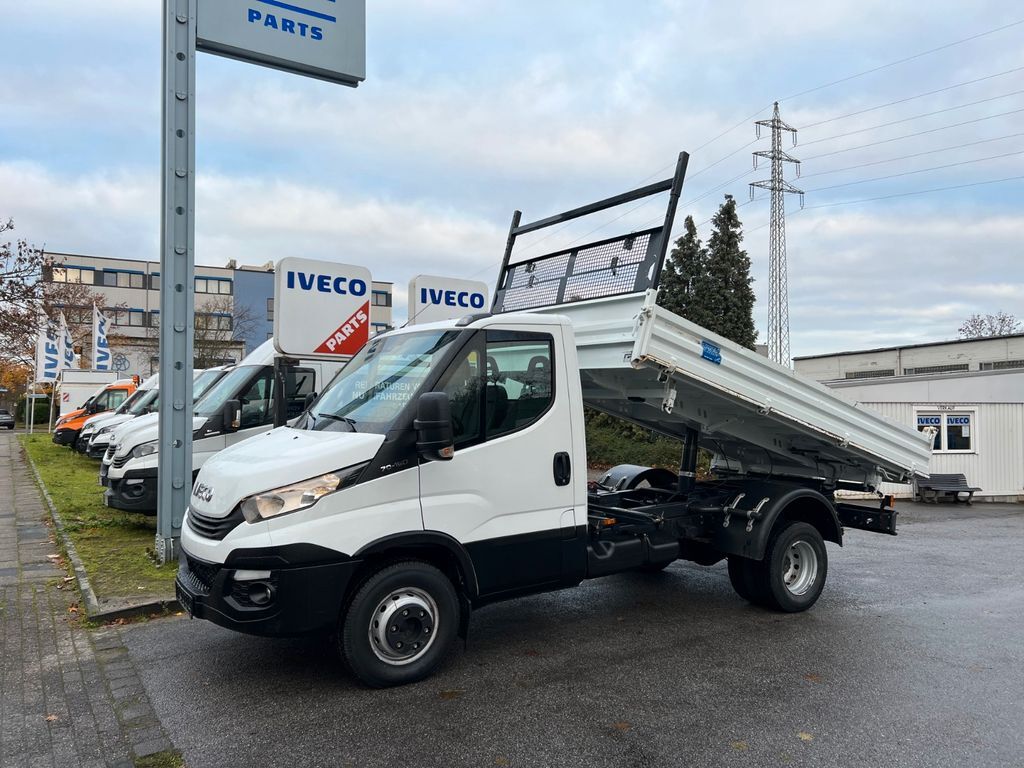 IVECO Daily 70 C 18	 dump truck