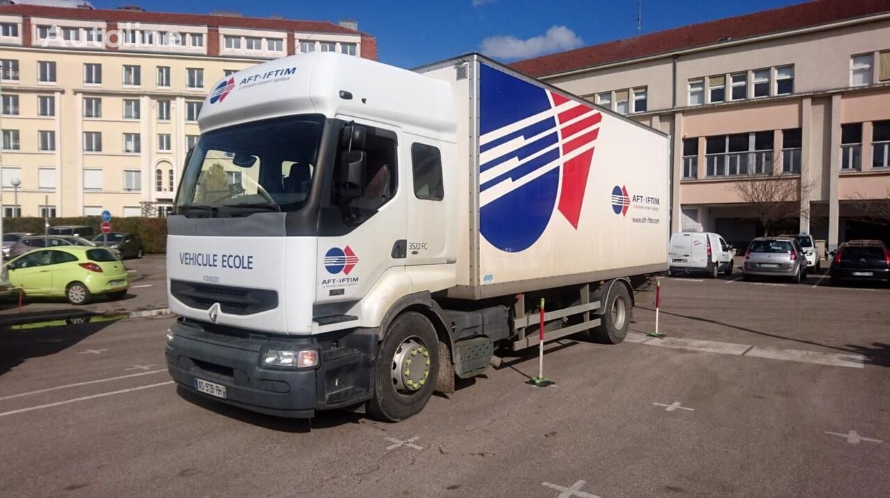 Renault Premium  isothermal truck for parts