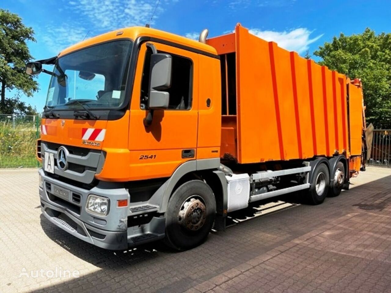 Mercedes-Benz 2541 Actros Faun Powerpress 524 Zöller 356 garbage truck