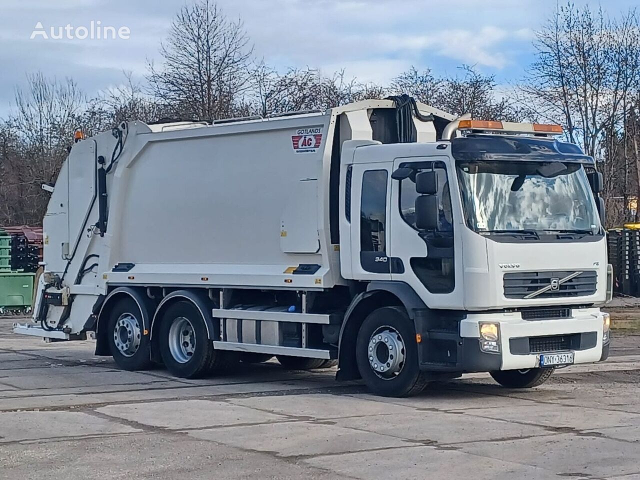 Volvo FE340 garbage truck