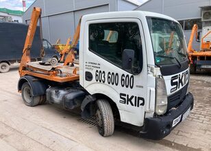 Renault Maxity skip loader truck