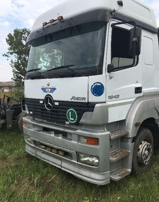 Грузовой тягач седельный Mercedes-Benz Axor (10220)