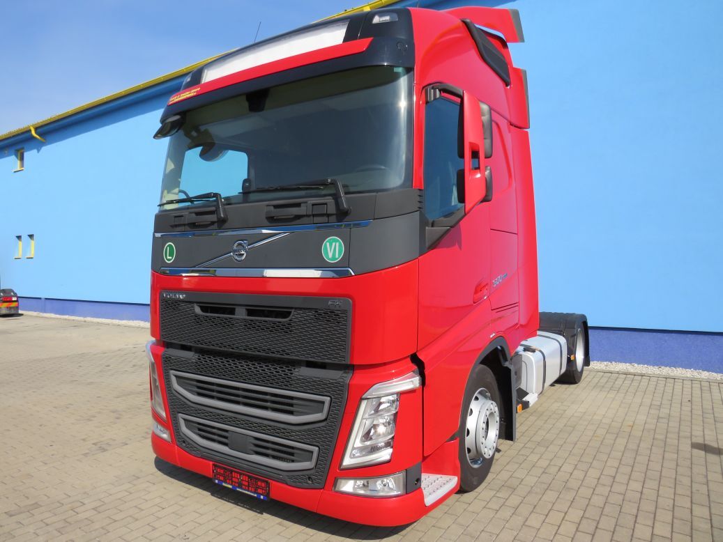 Volvo FH 500, EURO 6, MEGA, I-SHIFT, Tank 1000L, I-Parkcool, 363940 Km truck tractor